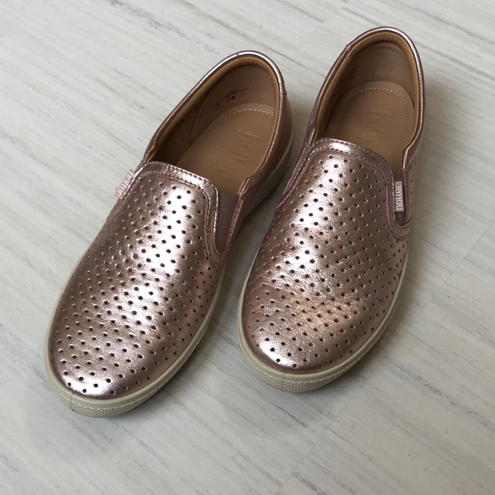 Hotter rose/blush shiny colored shoe Size 6.5